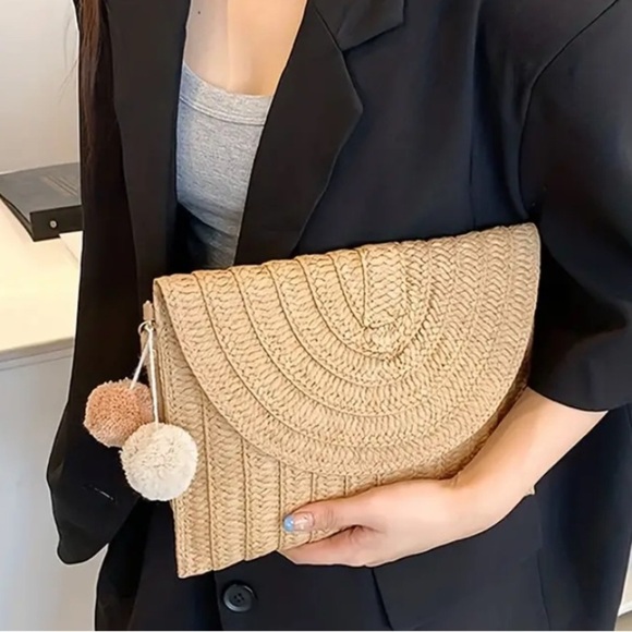 Tan Crossbody Bag with Woven Design and Semi-Circular Shape - Picture 3 of 4